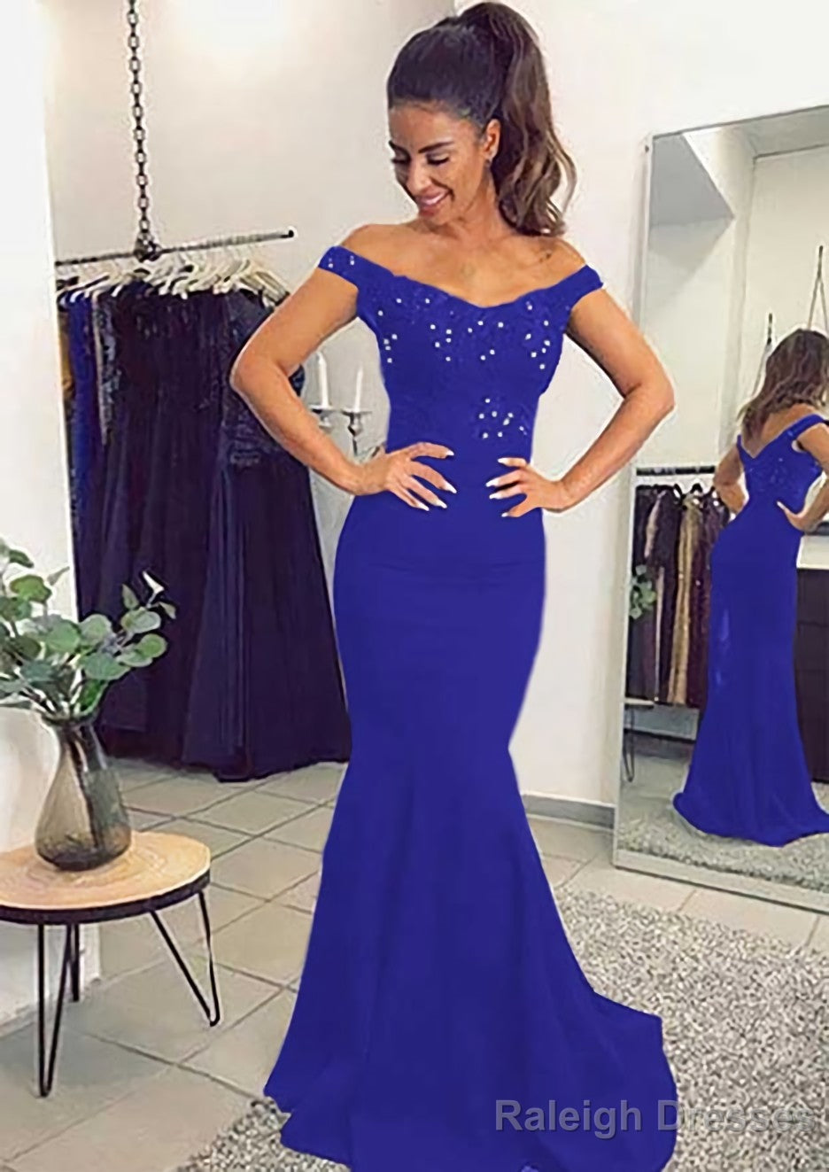 Elastic Satin Prom Dresses Trumpet/Mermaid Off-The-Shoulder Sweep Train With Lace Secondary image