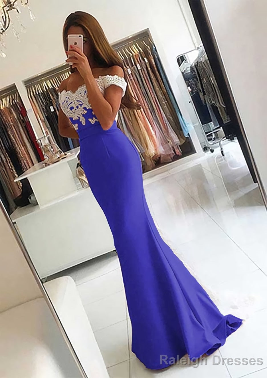 Elastic Satin Prom Dress Trumpet/Mermaid V Neck Sweep Train With Lace