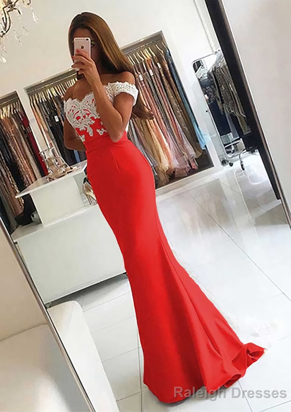 Elastic Satin Prom Dress Trumpet/Mermaid V Neck Sweep Train With Lace