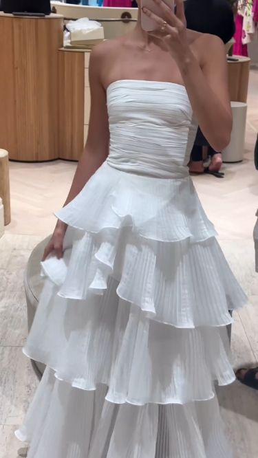 Elegant A-Line Long White Tiered Prom Dresses 21Th Birthday Outfits