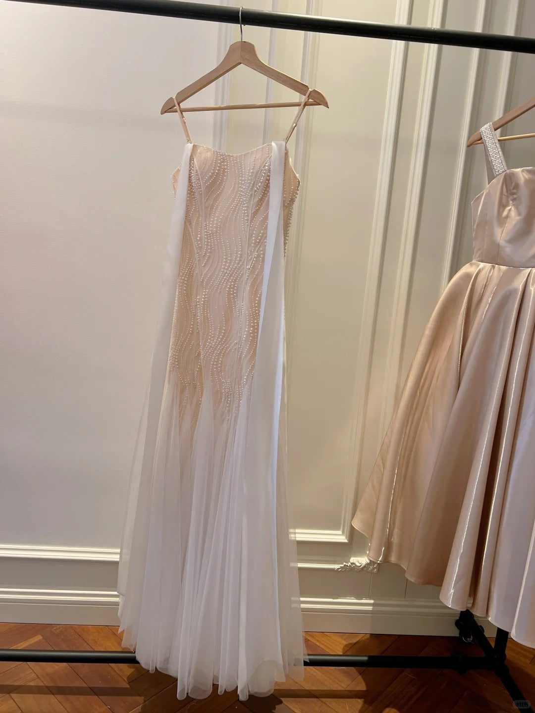 Elegant A-Line Strap Pearl Tulle Long Formal Prom Dress