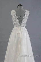 Elegant And Noble A-Shaped V-Neck Belt With Stickers For Beach And Floor Length Wedding Dress