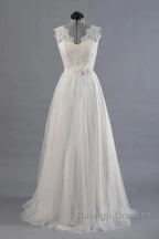 Elegant And Noble A-Shaped V-Neck Belt With Stickers For Beach And Floor Length Wedding Dresses