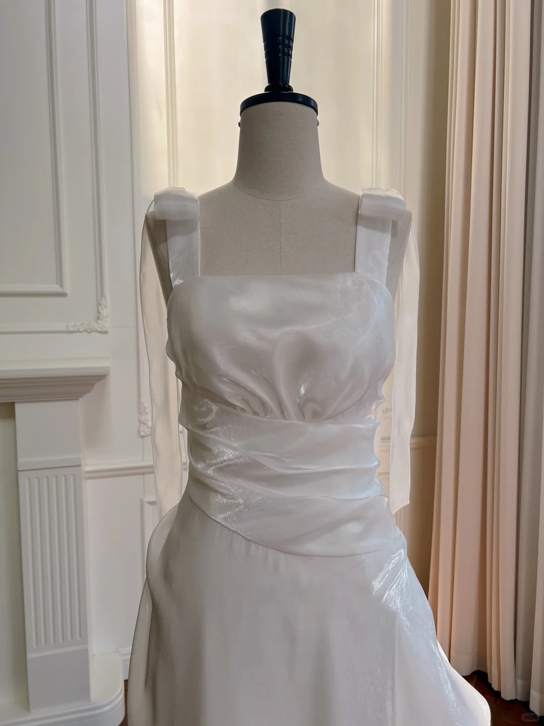 Elegant And Simple White Bud Square Neck Suspender Satin Formal Prom Dress Bridesmaid Dress