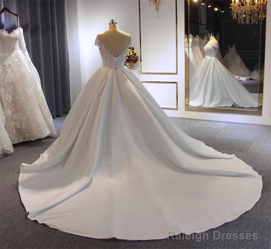 Elegant Ball Gowns Ivory Wedding Dress Off The Shoulder Lace Bridal Wear