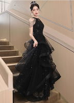 Elegant Black A-Line Halter Neck Chain Sequined Tulle Long Formal Prom Dress