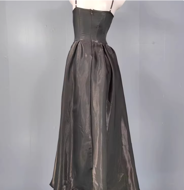 Elegant Black A-Line Spaghetti Strap Satin Long Formal Prom Dress