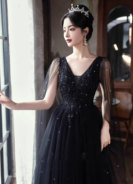 Elegant Black A-Line V-Neck Shawl Lace Tulle Long Formal Prom Dress