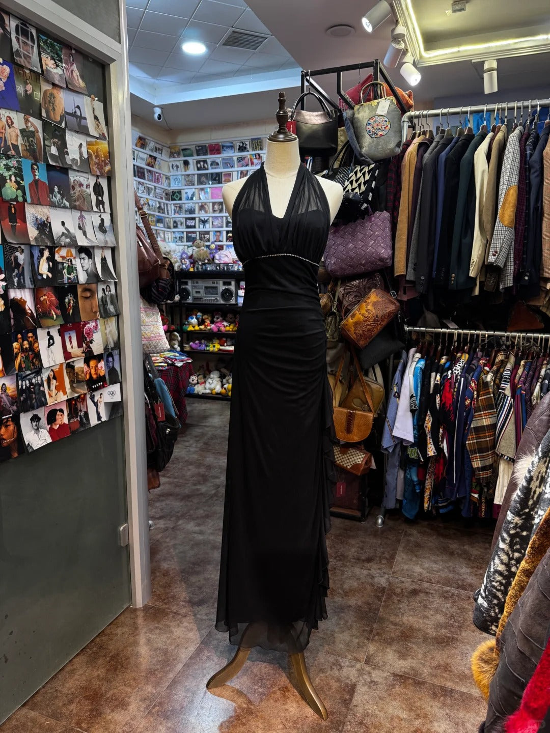 Elegant Black Mermaid Halter Neck Chiffon Long Formal Prom Dress