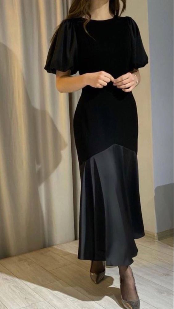 Elegant Black Modest Prom Dresses