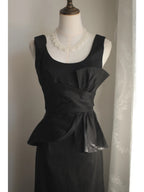 Elegant Black Pleated U-Neck Mermaid Satin Long Formal Prom Dress