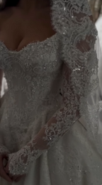 Elegant Bridal Dresses Ball Gowns Off The Shoulder White Lace Wedding Dress Minimalist Bridal Gown