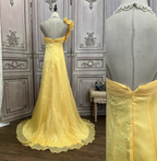 Elegant Bright Yellow A-Line One-Shoulder Ruched Floral-Appliqu¨¦ Chiffon Long Formal Prom Dress
