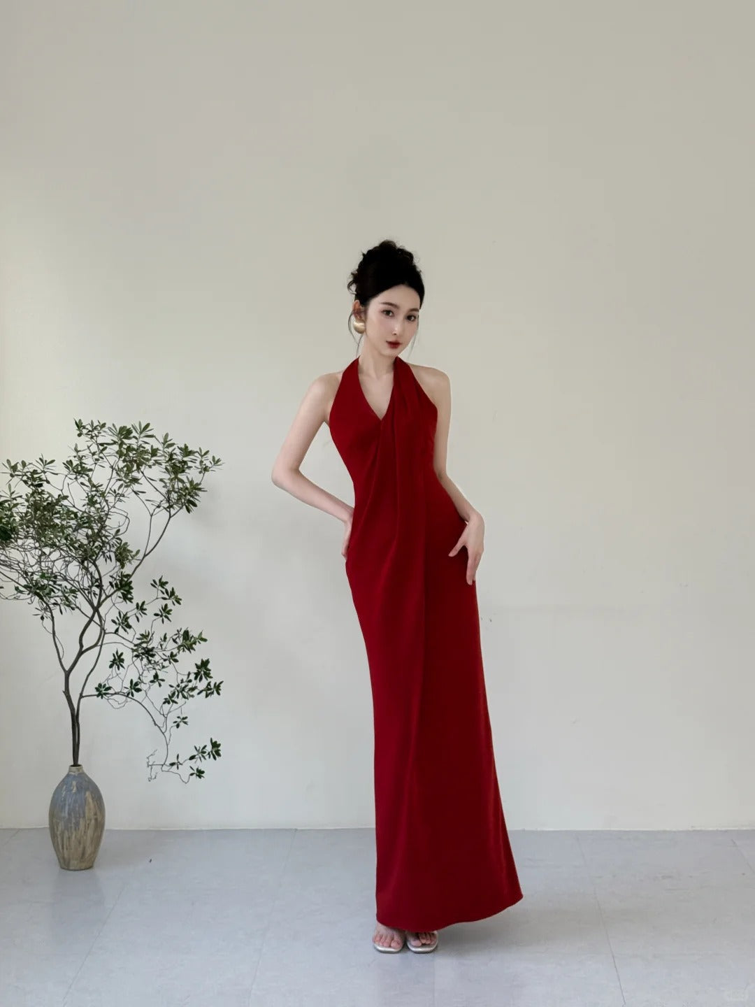 Elegant Burgundy Fitted Halter Neck Deep V-Neck Satin Long Formal Prom Dress