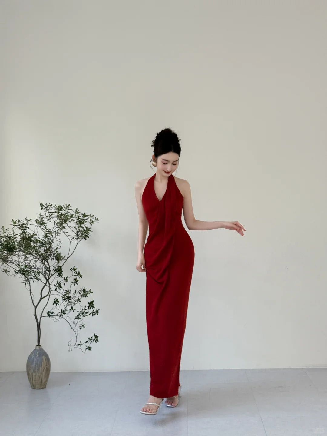 Elegant Burgundy Fitted Halter Neck Deep V-Neck Satin Long Formal Prom Dress