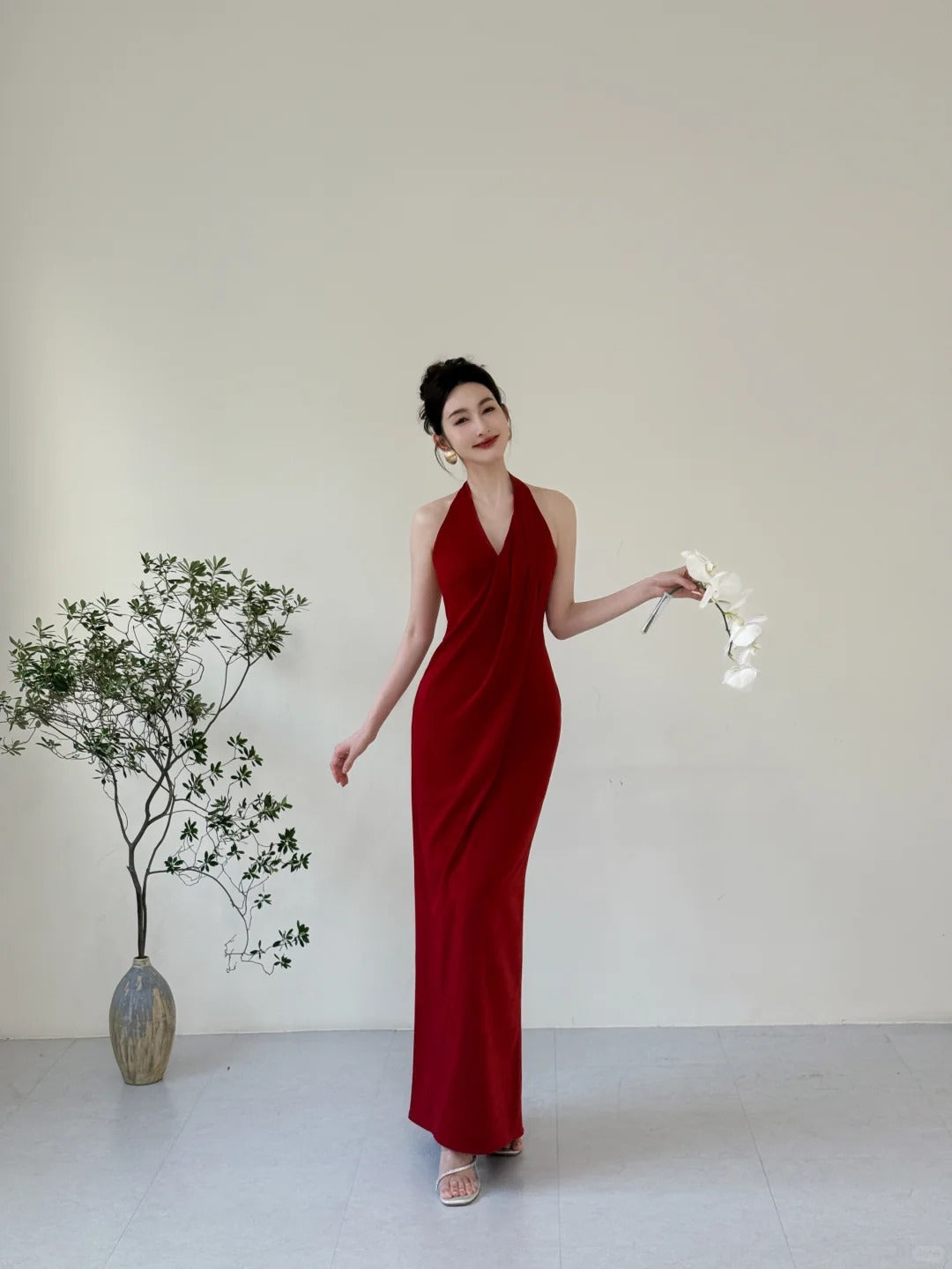 Elegant Burgundy Fitted Halter Neck Deep V-Neck Satin Long Formal Prom Dress Main image