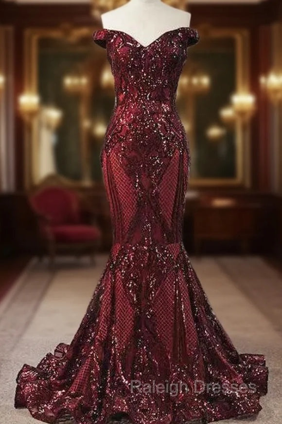 Elegant Burgundy Off-the-shoulder Mermaid Prom Dresses Main image
