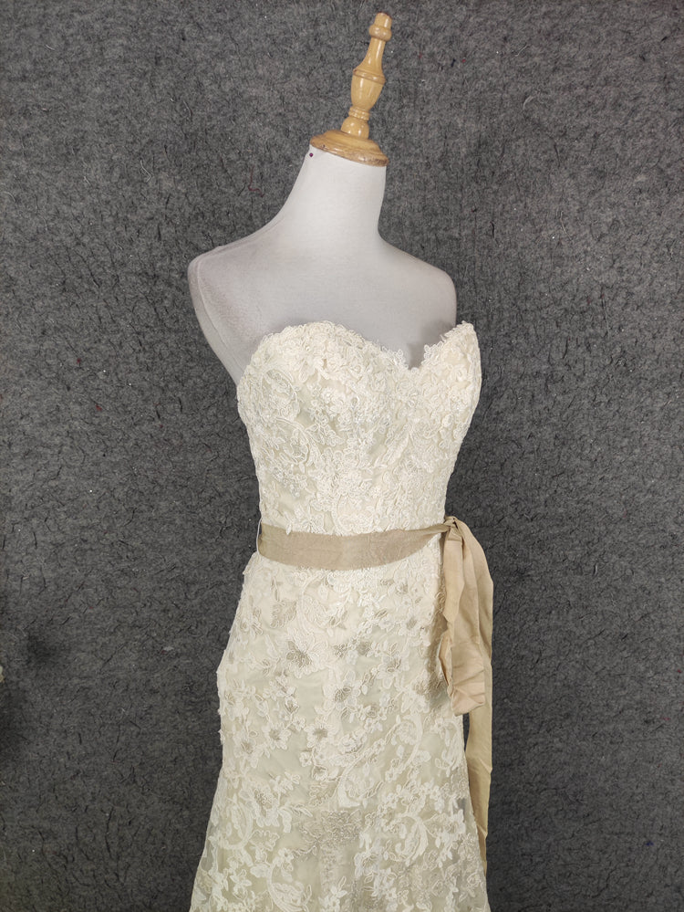 Elegant Champagne Off-White Sweetheart Neck Lace Train Formal Prom Dress