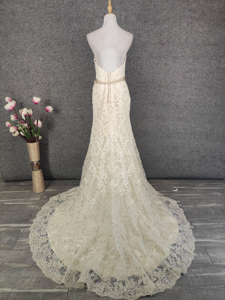 Elegant Champagne Off-White Sweetheart Neck Lace Train Formal Prom Dress