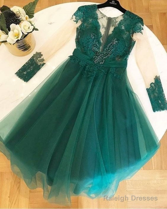 Elegant Dark Green Short Homecoming Dresses Main image