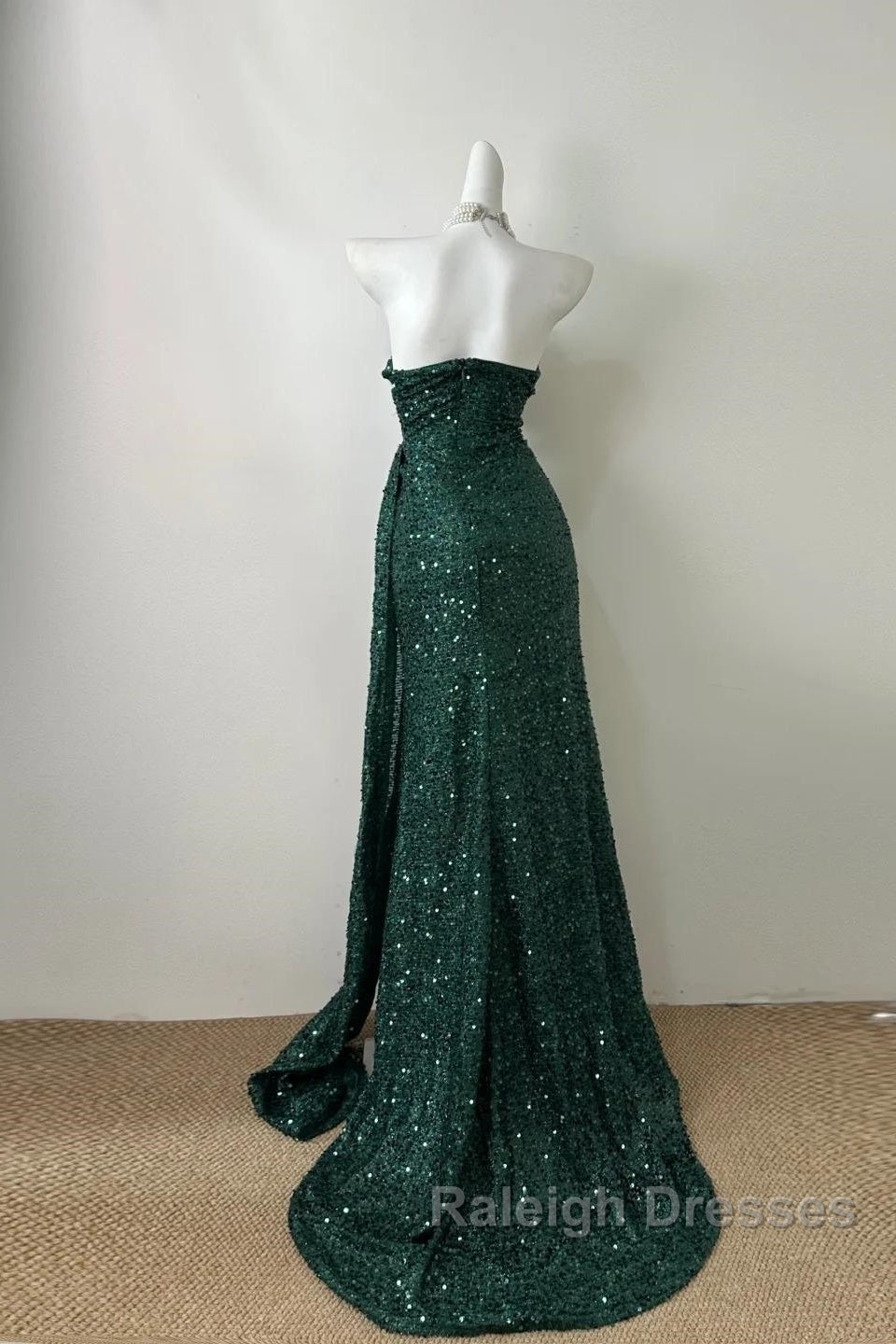 Elegant Dark Green Sweetheart Neck Mermaid Prom Dresses Long Sequin Strapless Prom Dresses Secondary image