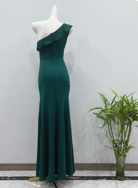 Elegant Deep Emerald Green Mermaid One-Shoulder Ruffled Slit Satin Long Formal Prom Dress