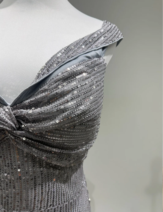 Elegant Grey Mermaid V-Neck Sequined Long Formal Prom Dress