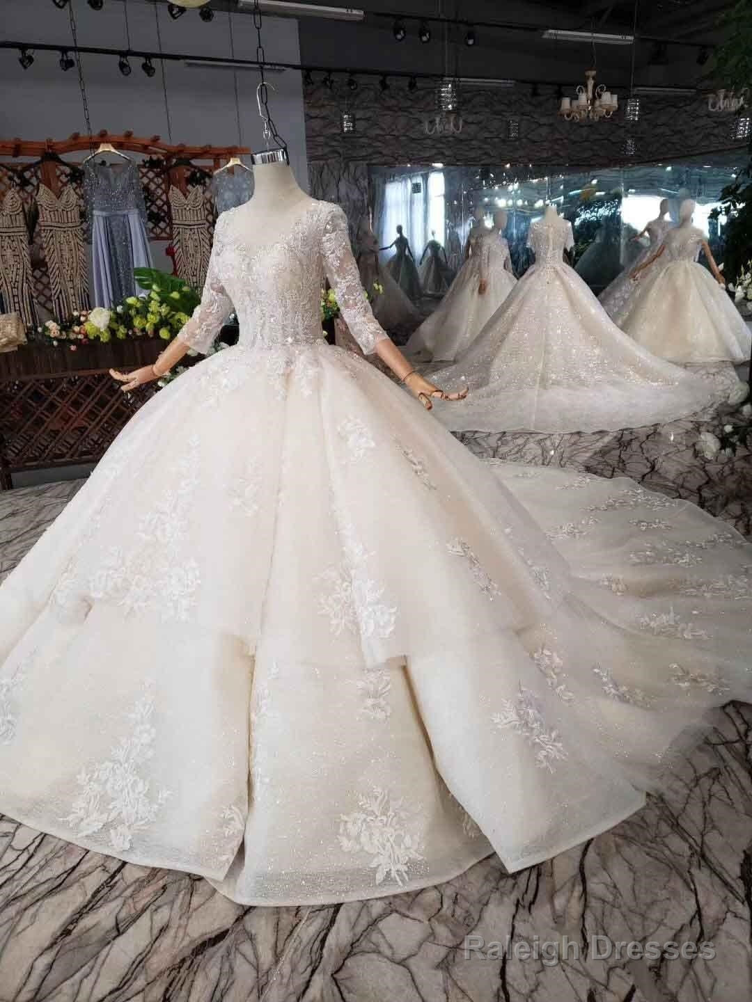 Elegant Half Sleeves Ball Gowns Lace Layer Wedding Dresses Secondary image