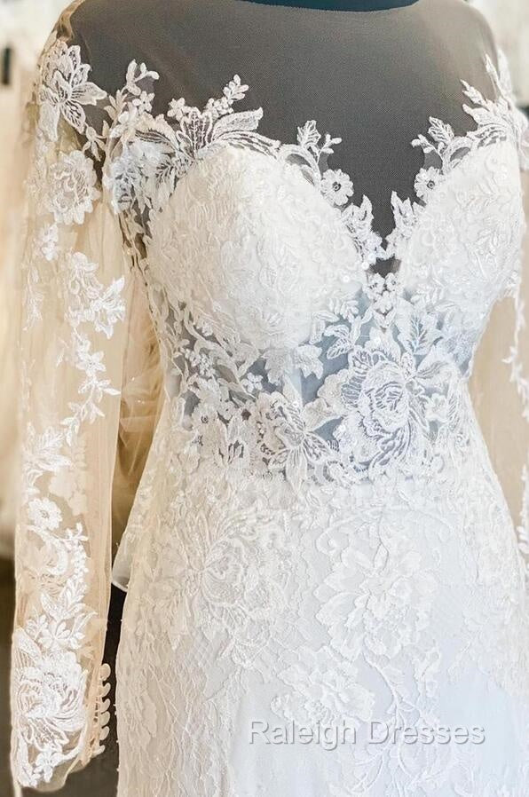 Elegant Illusion Neck Lace Wedding Dress With Long Sleeves Secondary image