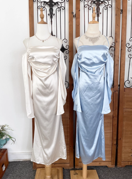 Elegant Ivory Halter Off-The-Shoulder Slim-Fit Satin Long Formal Prom Dress