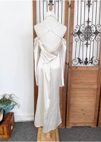 Elegant Ivory Halter Off-The-Shoulder Slim-Fit Satin Long Formal Prom Dress