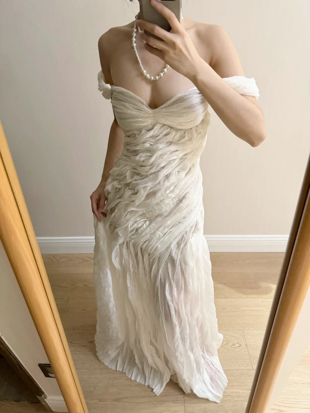 Elegant Ivory Pleated Satin Long Formal Prom Dress