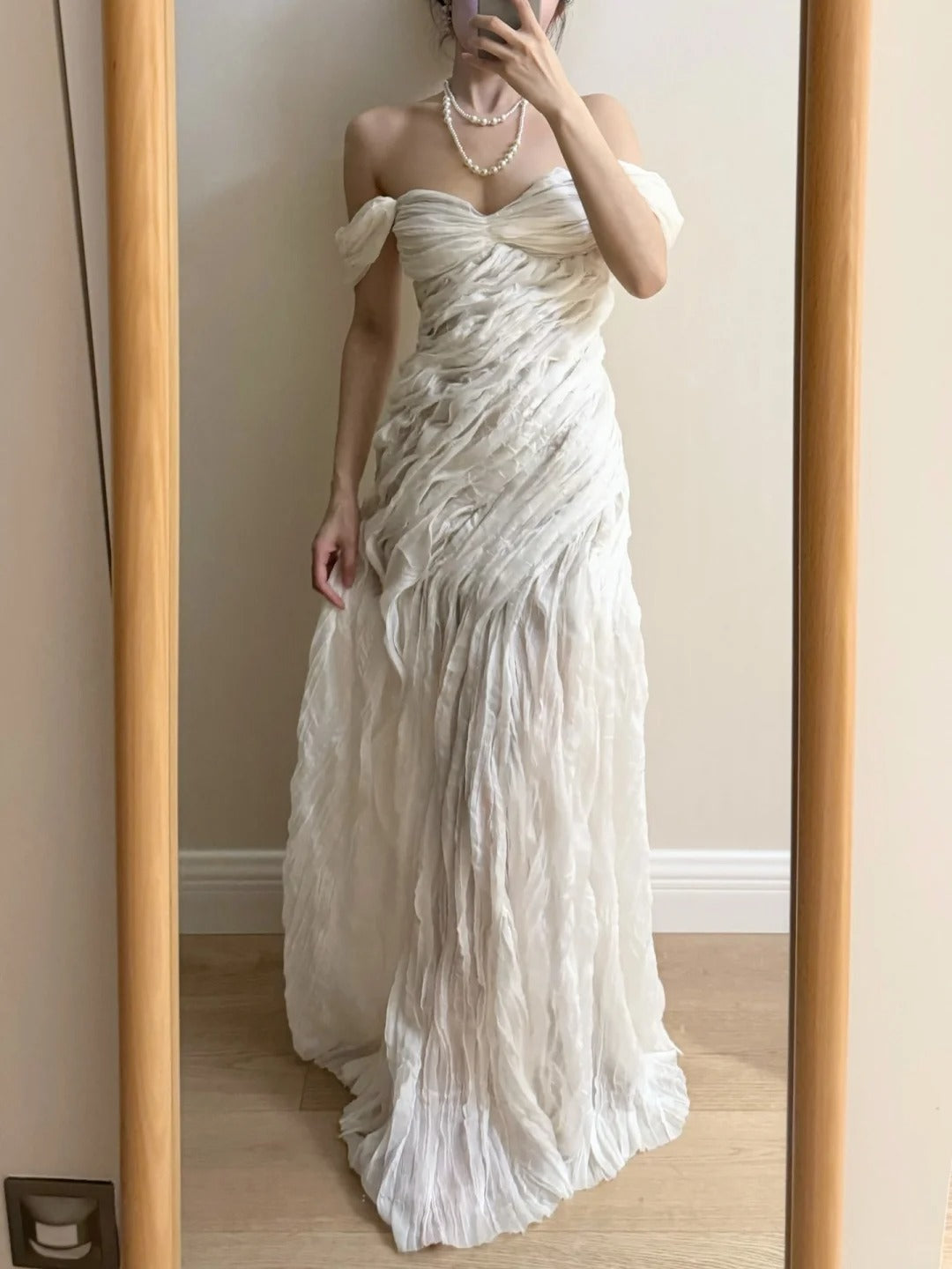 Elegant Ivory Pleated Satin Long Formal Prom Dress