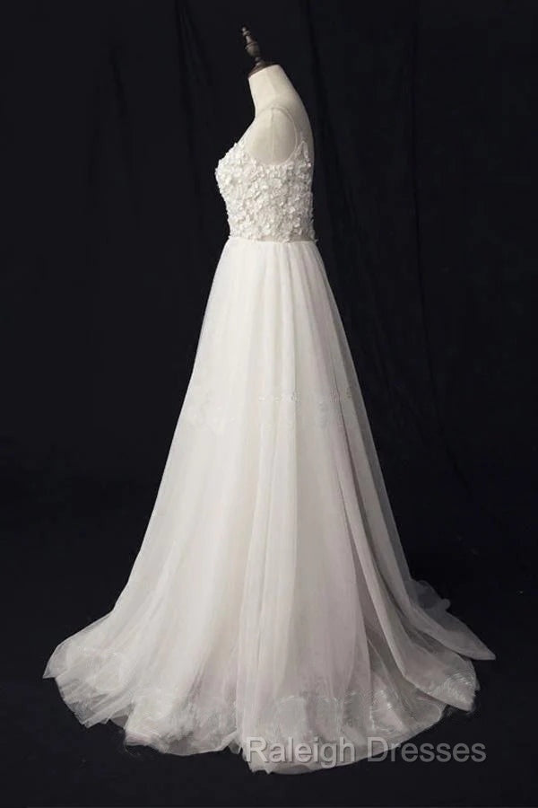 Elegant Ivory Tulle V-Neck A Line Floor Length Wedding Dresses Secondary image