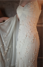 Elegant Ivory Mermaid V-Neck Thin Straps 3D Floral Chiffon Long Formal Prom Dress