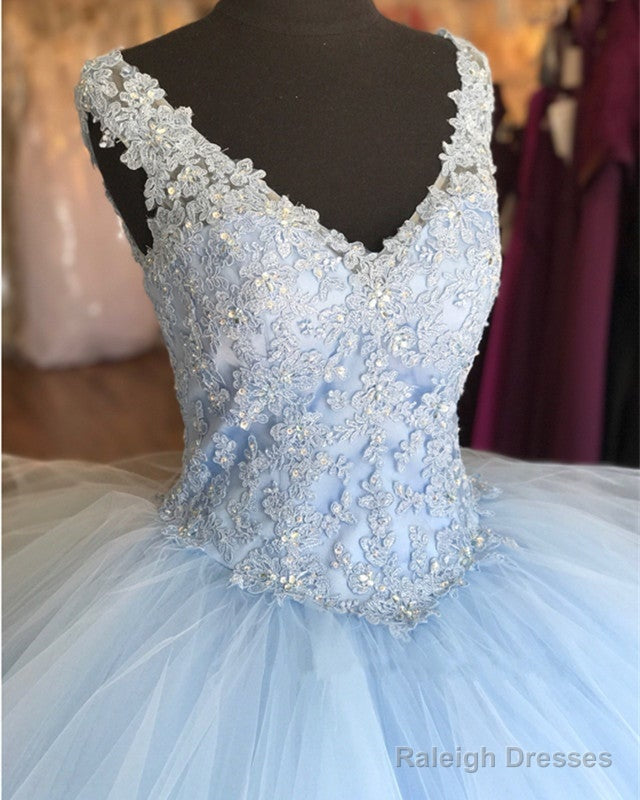 Elegant Lace Appliques V-Neck Ruffles Ball Gowns Quinceanera Dresses