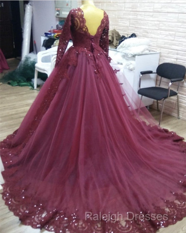Elegant Lace Long Sleeves Prom Ball Gown Dresses Secondary image