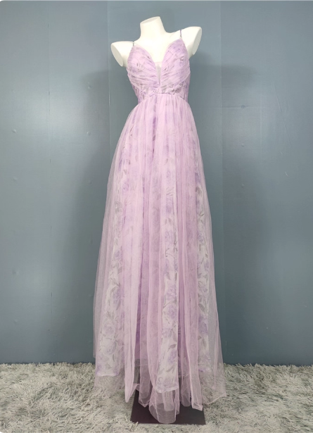 Elegant Lavender A-Line V-Neck Spaghetti Strap Tulle Long Formal Prom Dress