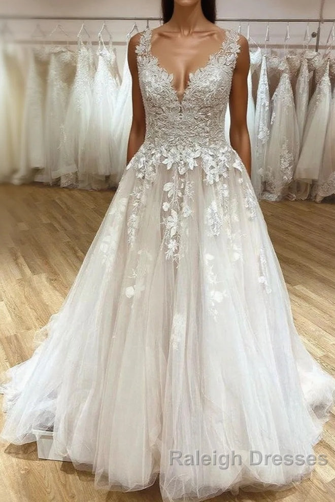 Elegant Long A-Line Sweetheart Appliques Lace Tulle Wedding Dress