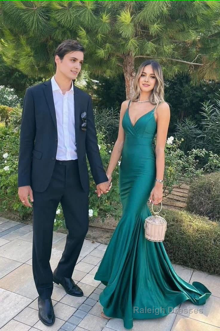 Elegant Mermaid Green Long Prom Dresses Formal Dress Main image