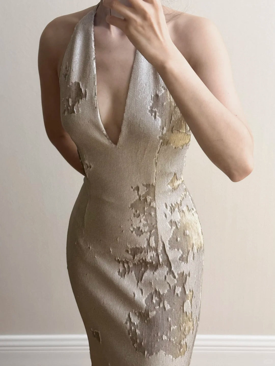 Elegant Mermaid Halter Neck Deep V-Neck Sequined Long Formal Prom Dress