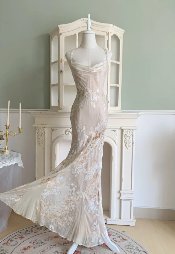 Elegant Mermaid Spaghetti Straps Long Chiffon Long Formal Prom Dress Main image