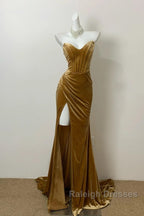 Elegant Mermaid Sweetheart Neck Velvet Long Prom Dress Strapless Formal Evening Gown