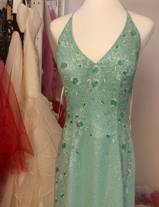 Elegant Mint Green Fitted Beaded Halter Neck Backless Long Formal Prom Dress