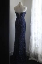 Elegant Navy Blue Mermaid Heart-Shaped Neckline Feather Sequined Long Formal Prom Dress