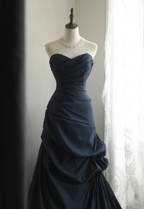 Elegant Navy Blue Mermaid Pleated Satin Long Formal Prom Dress