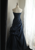 Elegant Navy Blue Mermaid Pleated Satin Long Formal Prom Dress