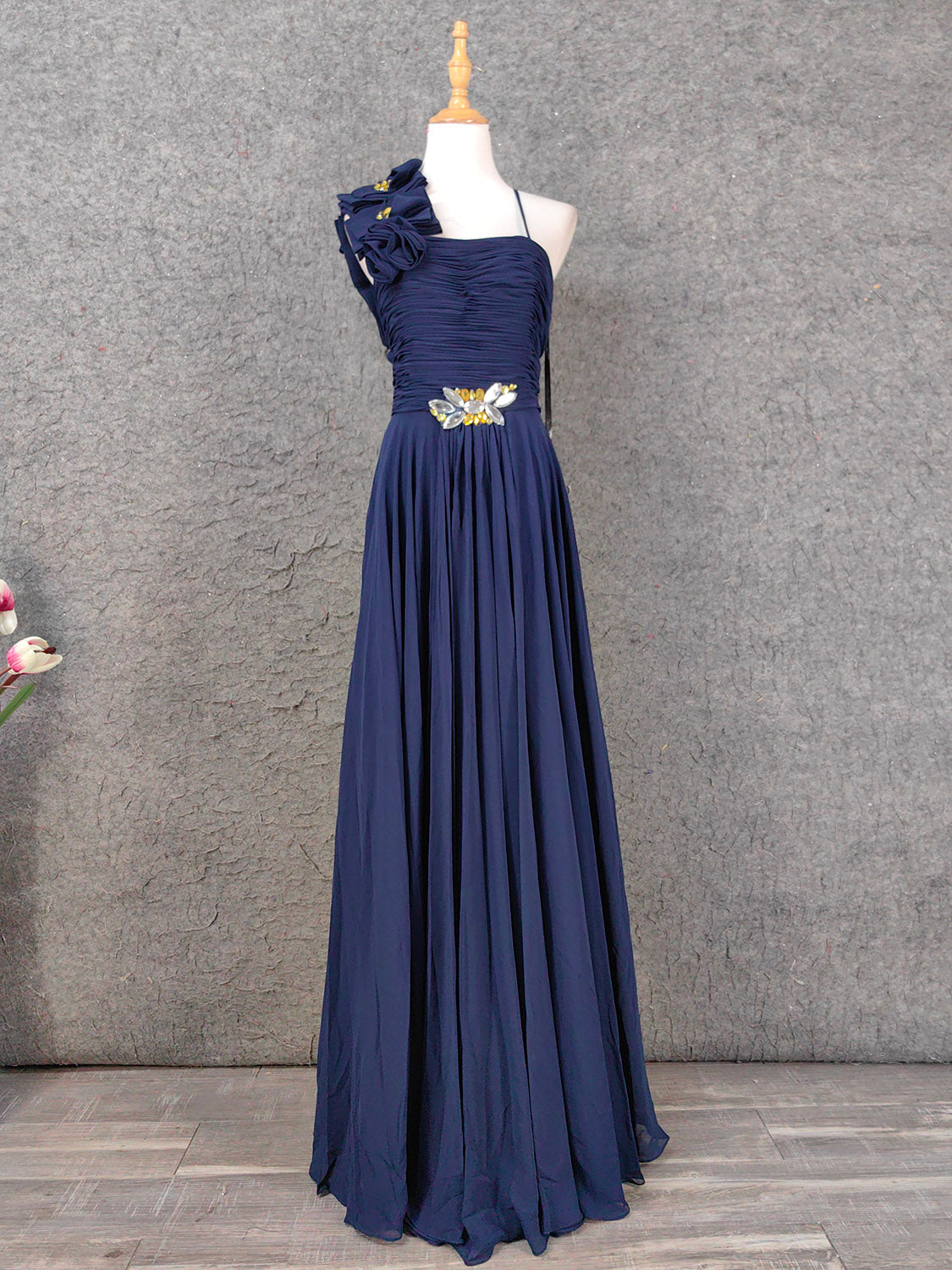 Elegant Navy Blue One-Shoulder 3D Floral Chiffon Long Formal Prom Dress Main image