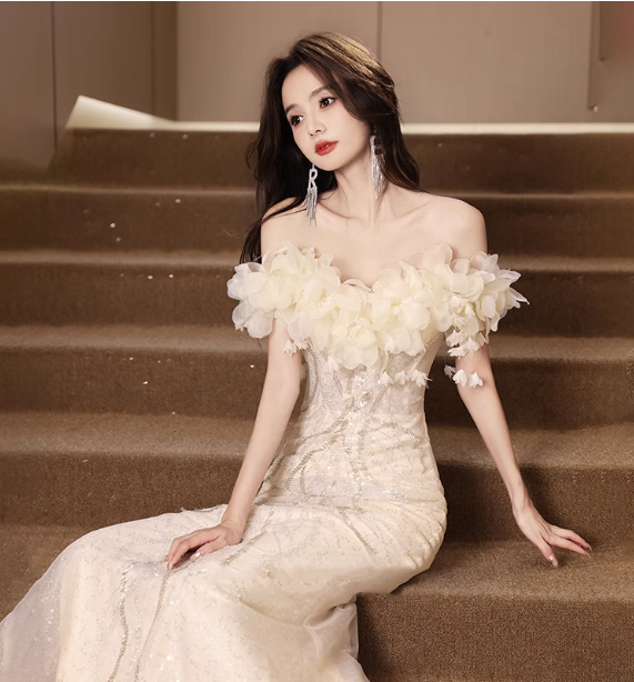 Elegant Off-White Mermaid Off-The-Shoulder 3D Floral Sequined Sheer Tulle Long Formal Prom Dress