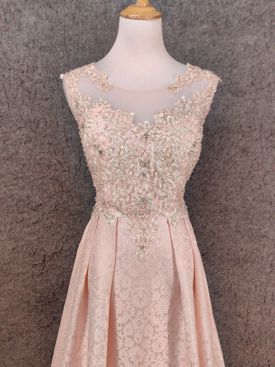 Elegant Pink A-Line Sleeveless Crew Neck Lace Rhinestone Brocade Satin Long Formal Prom Dress